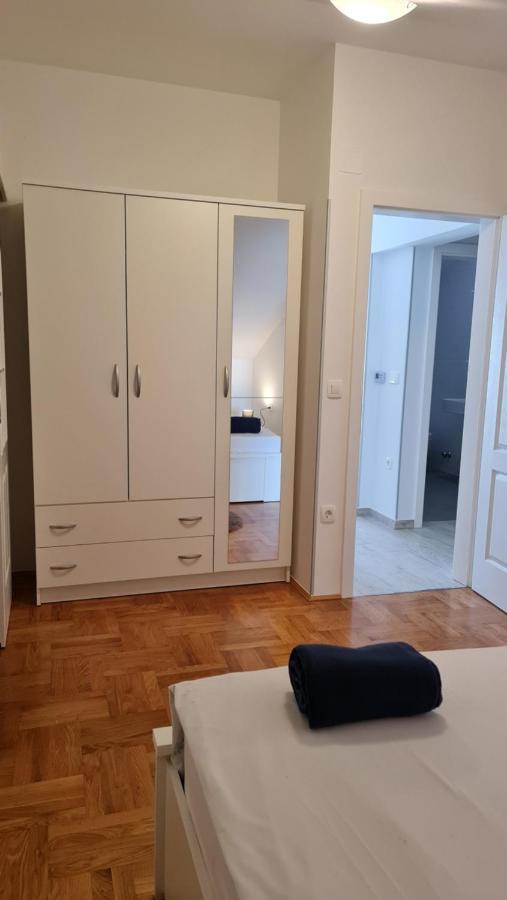 Apartmani Dami Novalja Kültér fotó